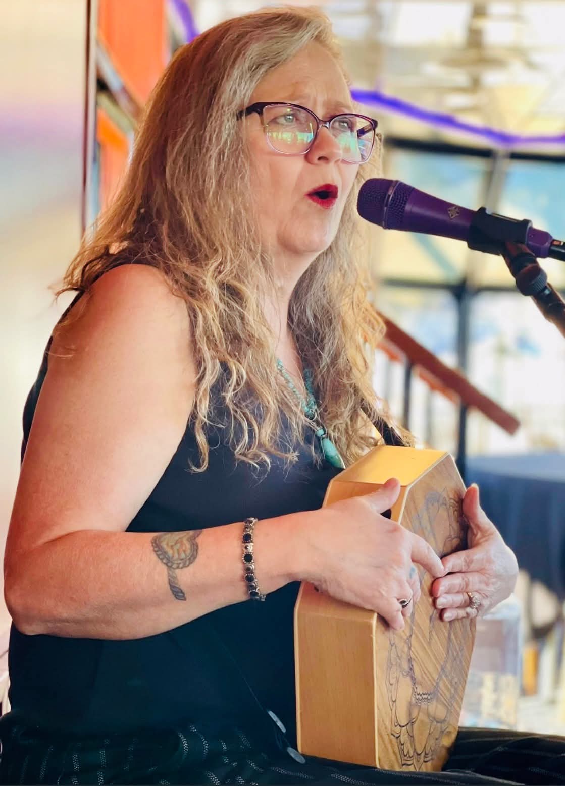 Live Music: Nannette