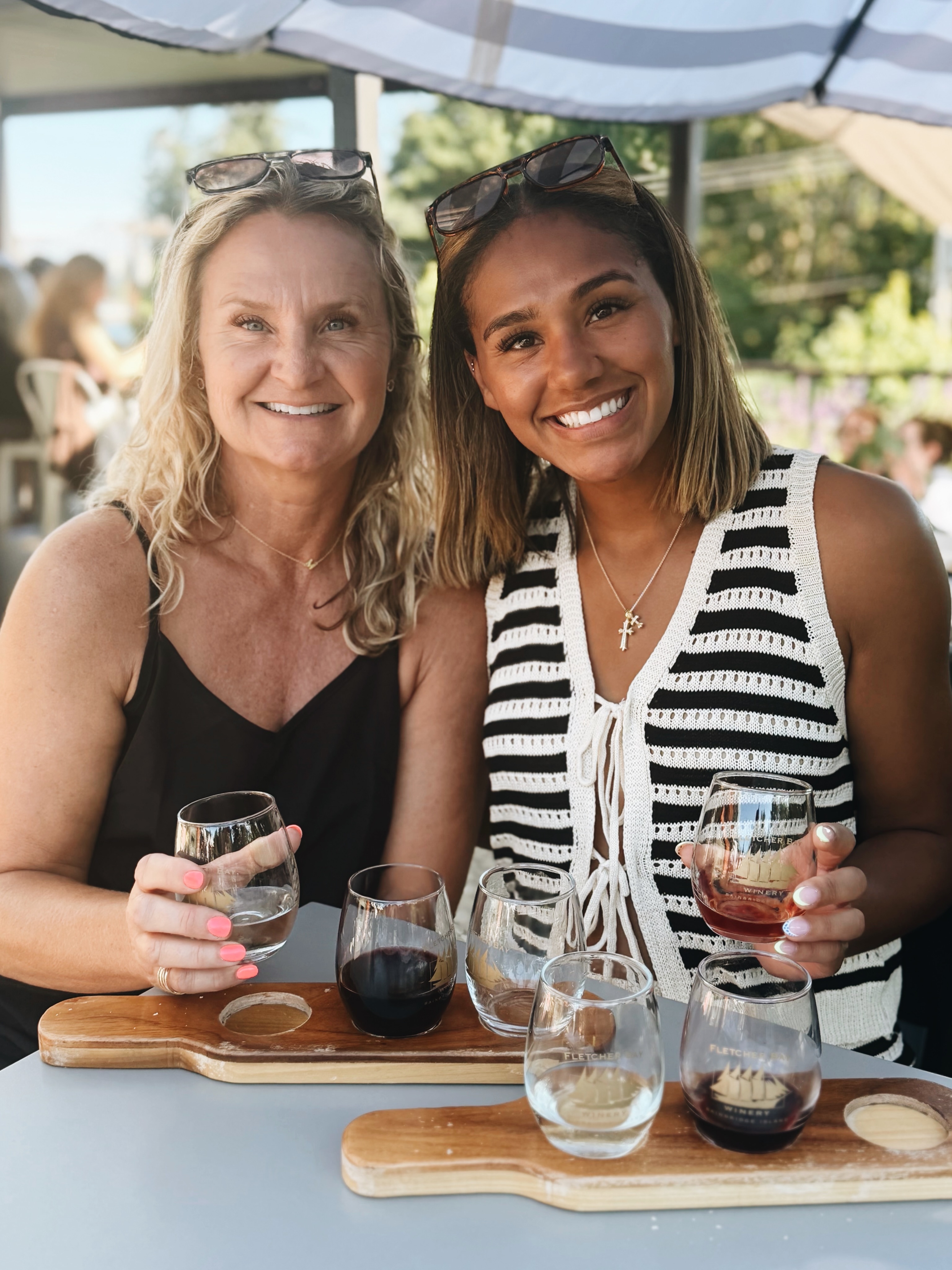Wine, Oysters and Live Music
